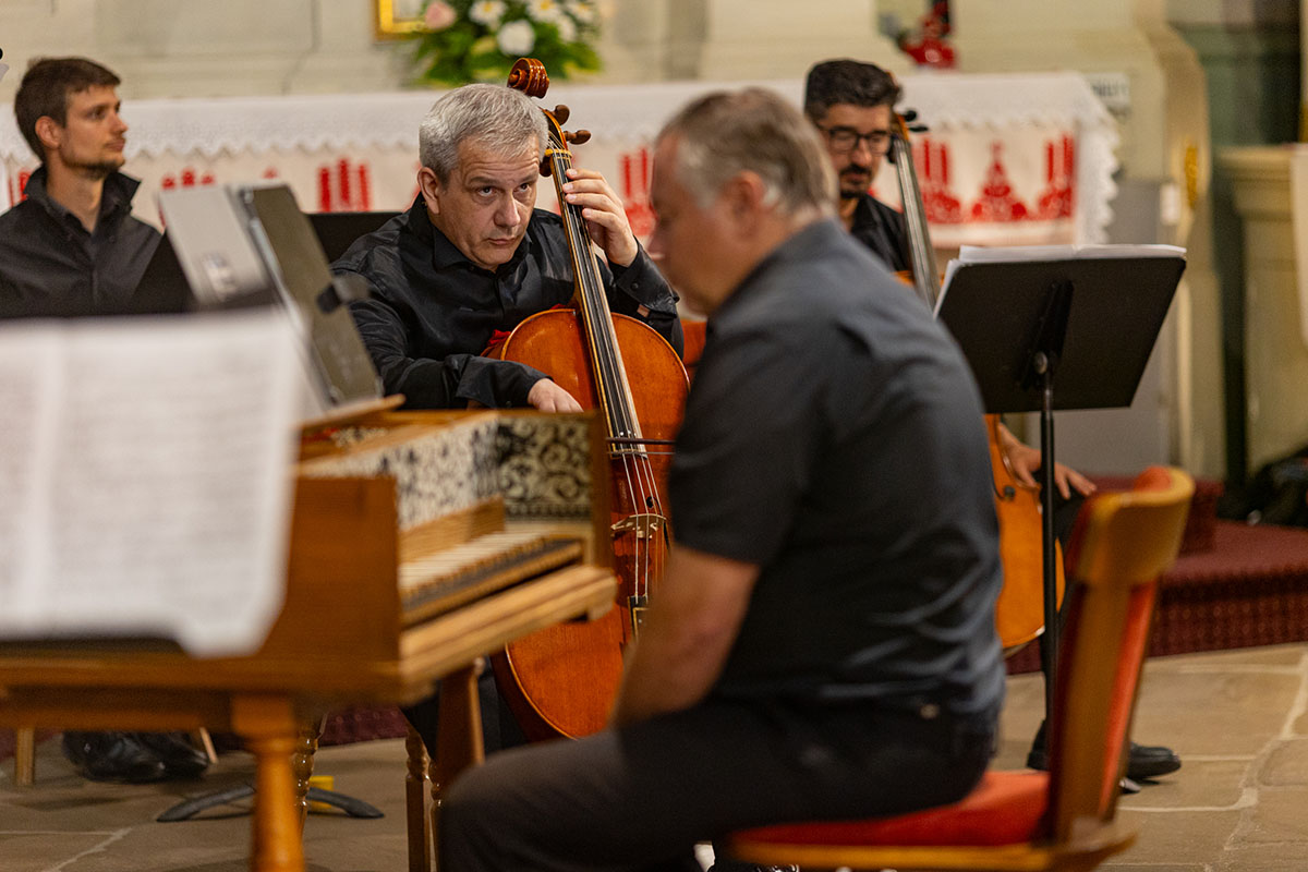 A zene mint performansz A zene mint performansz